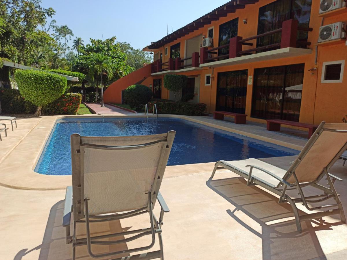 Hotel J.B. Zihuatanejo Extérieur photo