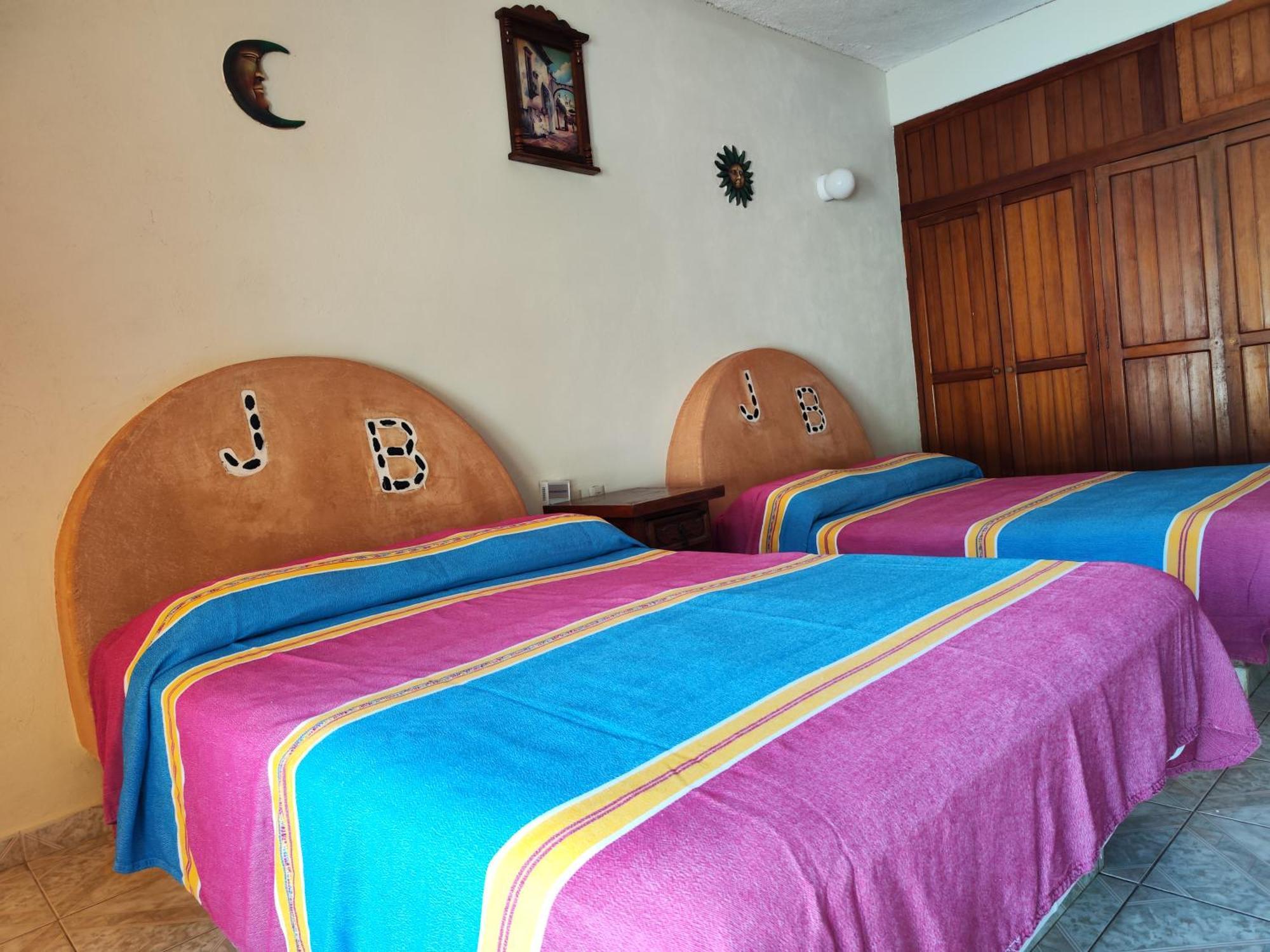 Hotel J.B. Zihuatanejo Extérieur photo