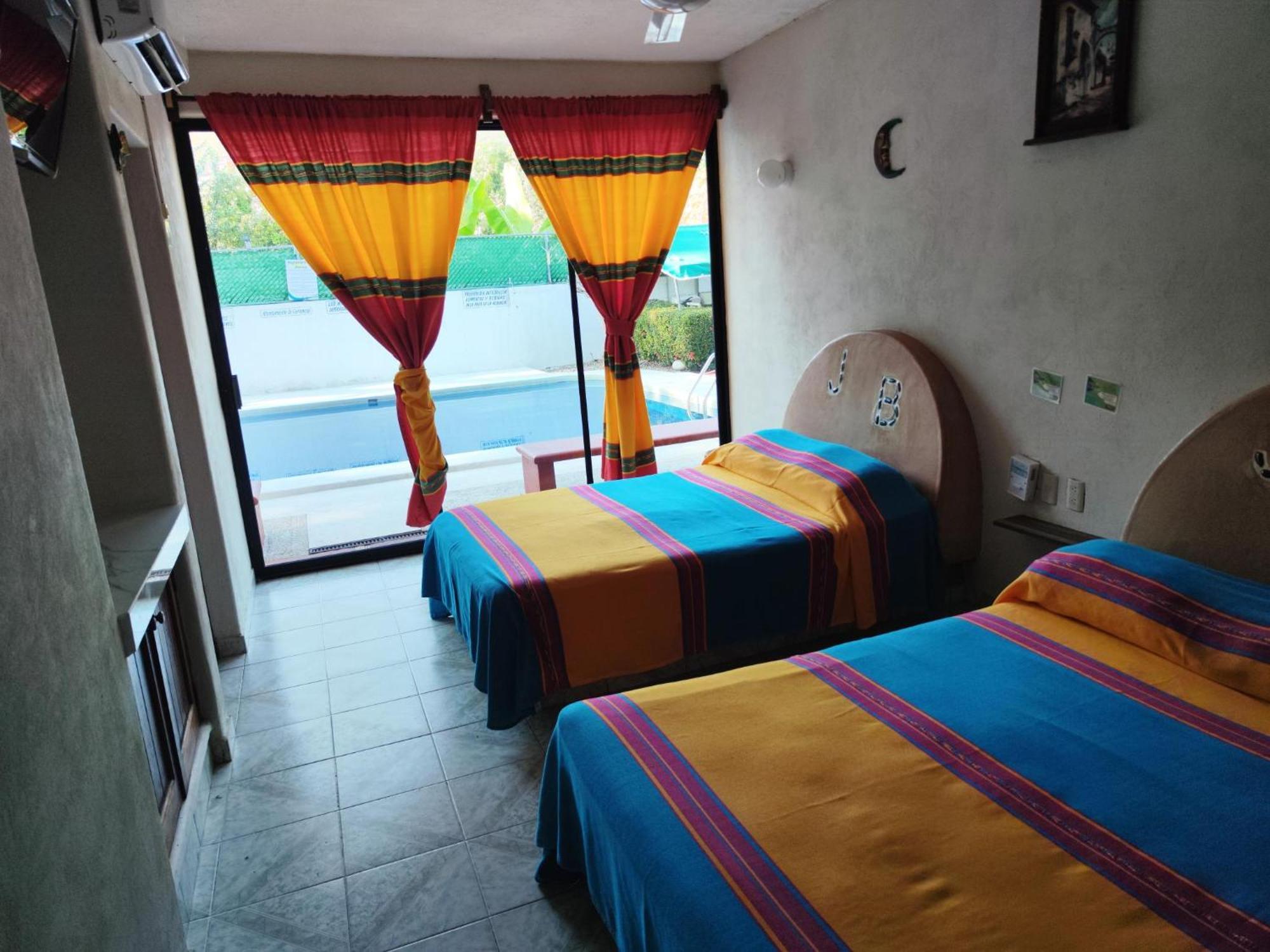 Hotel J.B. Zihuatanejo Extérieur photo