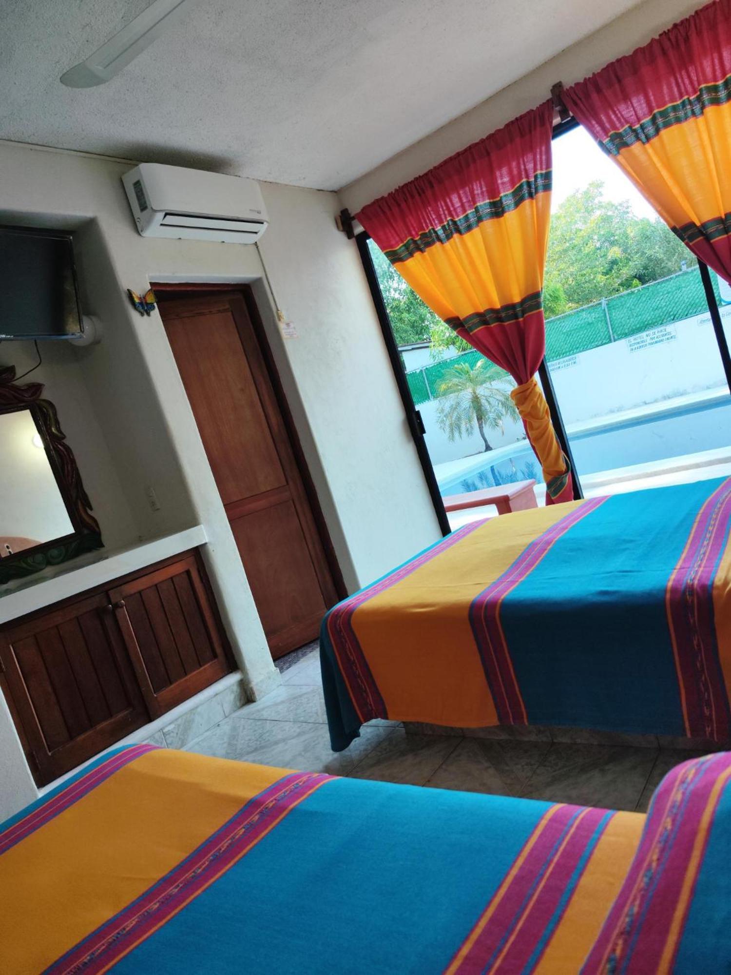 Hotel J.B. Zihuatanejo Extérieur photo