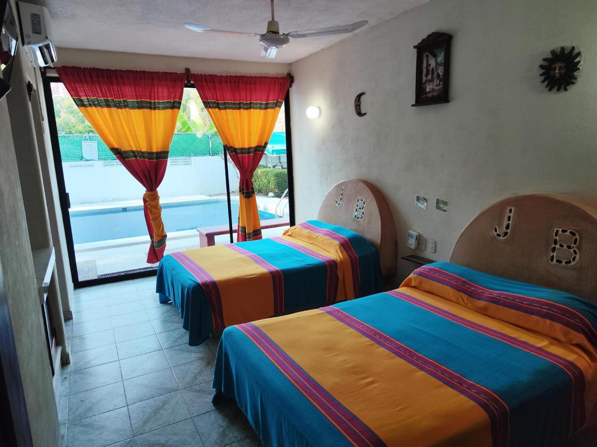 Hotel J.B. Zihuatanejo Extérieur photo