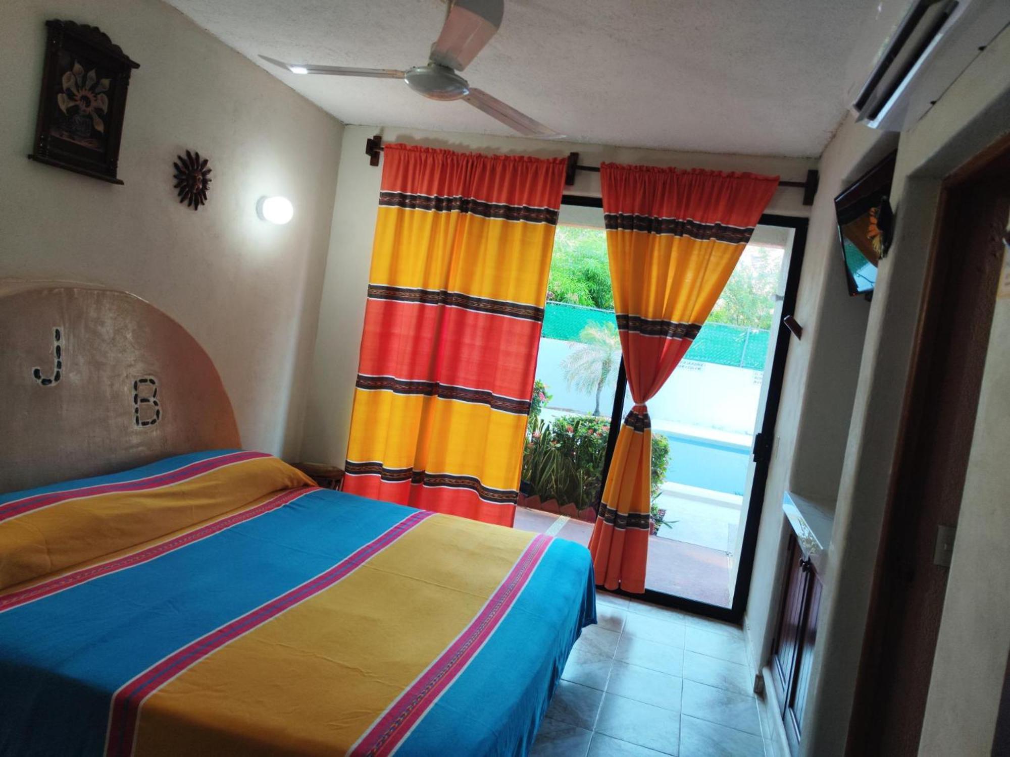 Hotel J.B. Zihuatanejo Extérieur photo