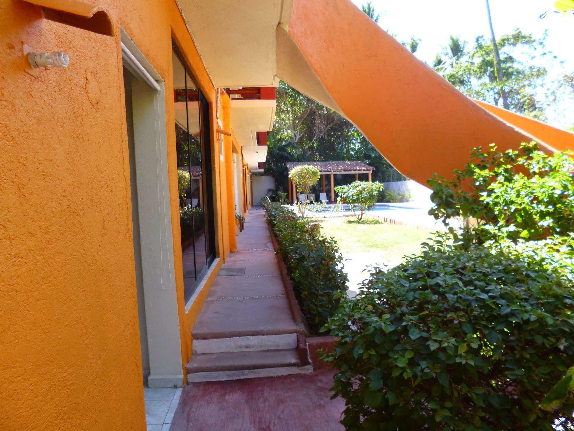 Hotel J.B. Zihuatanejo Extérieur photo