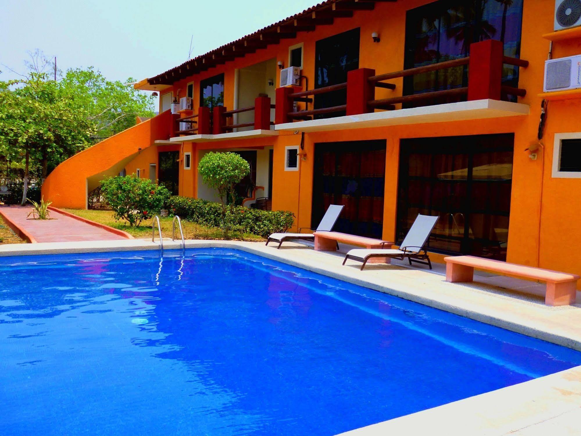 Hotel J.B. Zihuatanejo Extérieur photo