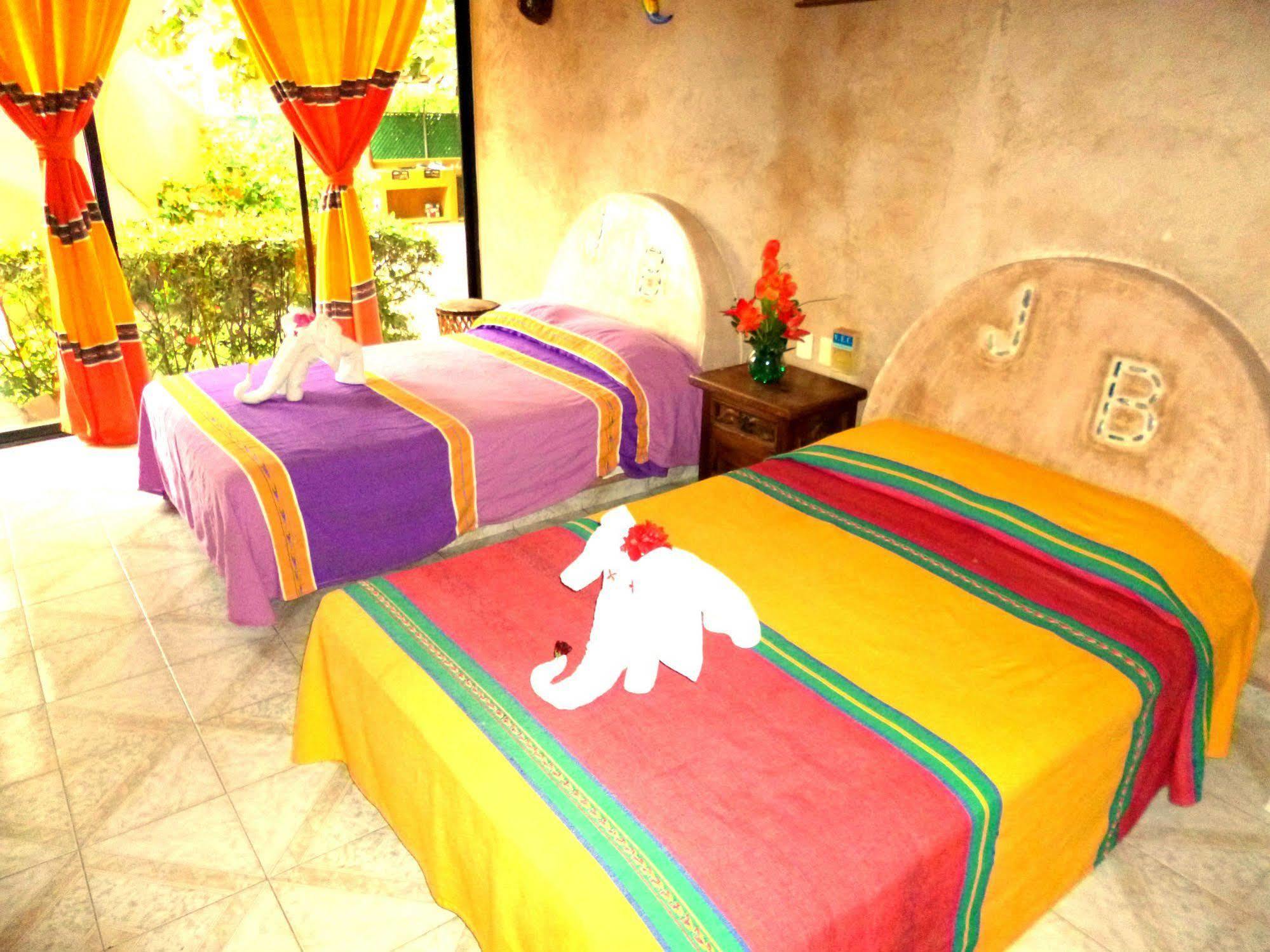 Hotel J.B. Zihuatanejo Extérieur photo